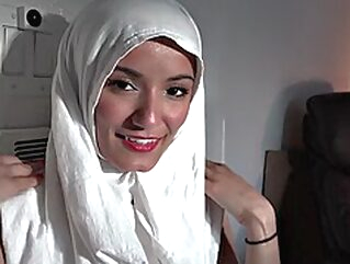 Beautiful eyes, white hijab, Viva Athena, Arab girl shows off beautiful eyes hijab 6:33